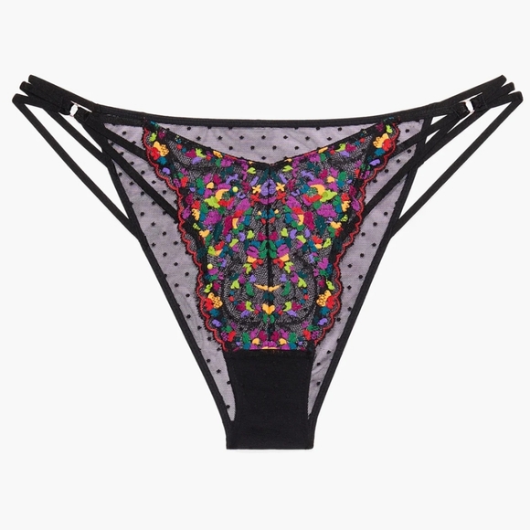 Savage X Fenty Other - GIFTED NIP SavageXFenty Steamy Floral String Bikini Black Caviar Undie